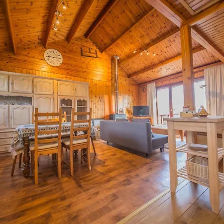 Fluffy's Chalet *